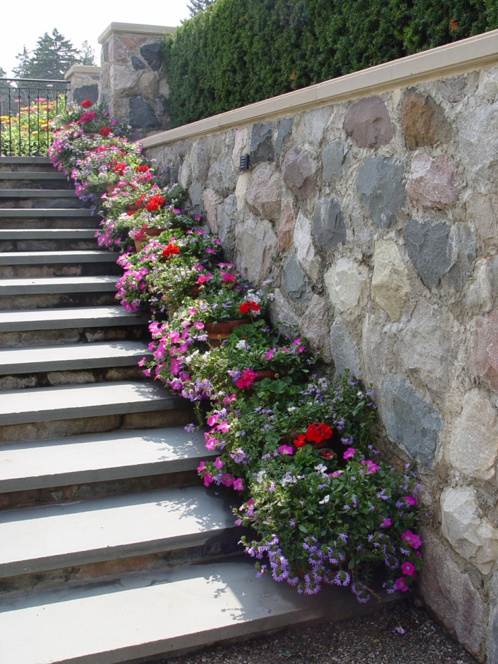 Garten Deko Ideen Die Garten Oder Haustreppe Mit Blumen Dekorieren