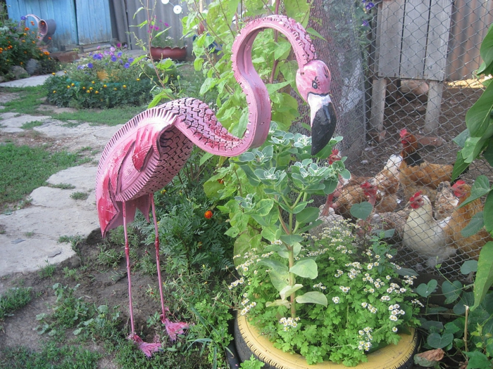 gartenideen zum selber machen rosa flamingo autoreifen