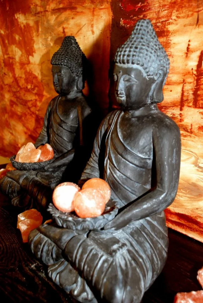 himalayasalz anwendung als dekoartikel buddha statue