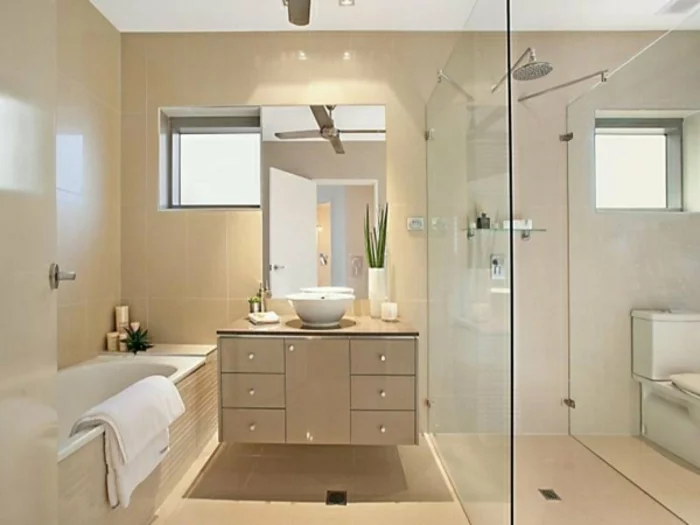 modernes bad einrichten badezimmer im frauenstil