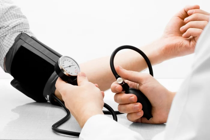 niedriger blutdruck messen herz und kreislauf gesundheitstipps