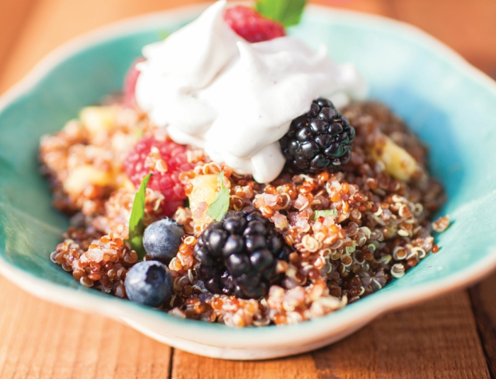 quinoa rezepte gesundes frühstück obstsalat
