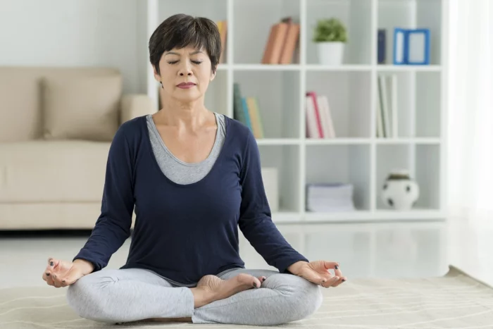 yoga gegen chronische schmerzen tipps