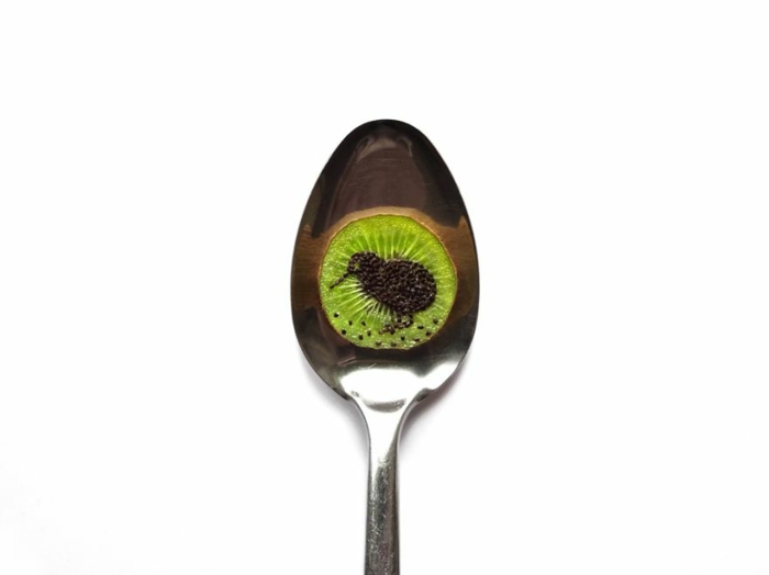 food art löffel kiwi obst vogel