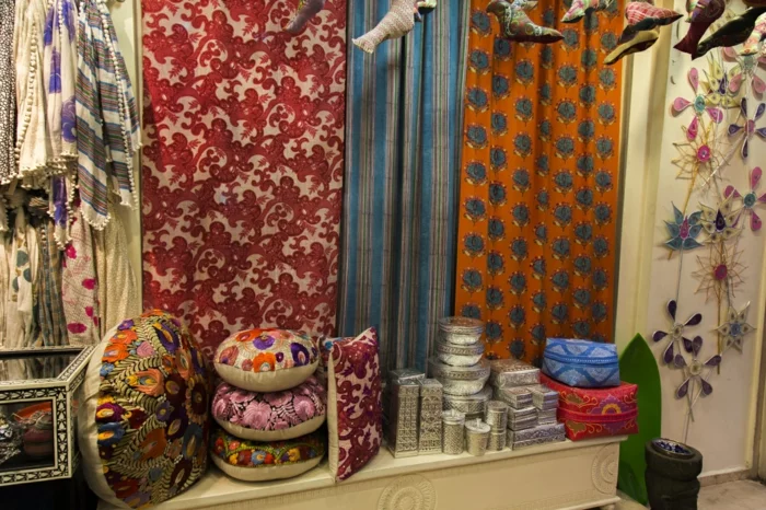 hauseinrichtung marokkanische textilien decken erdfarben neutral
