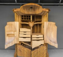 Der Käfer-Kleiderschrank  – perfekte Holzschnitzerei und raffiniertes Design