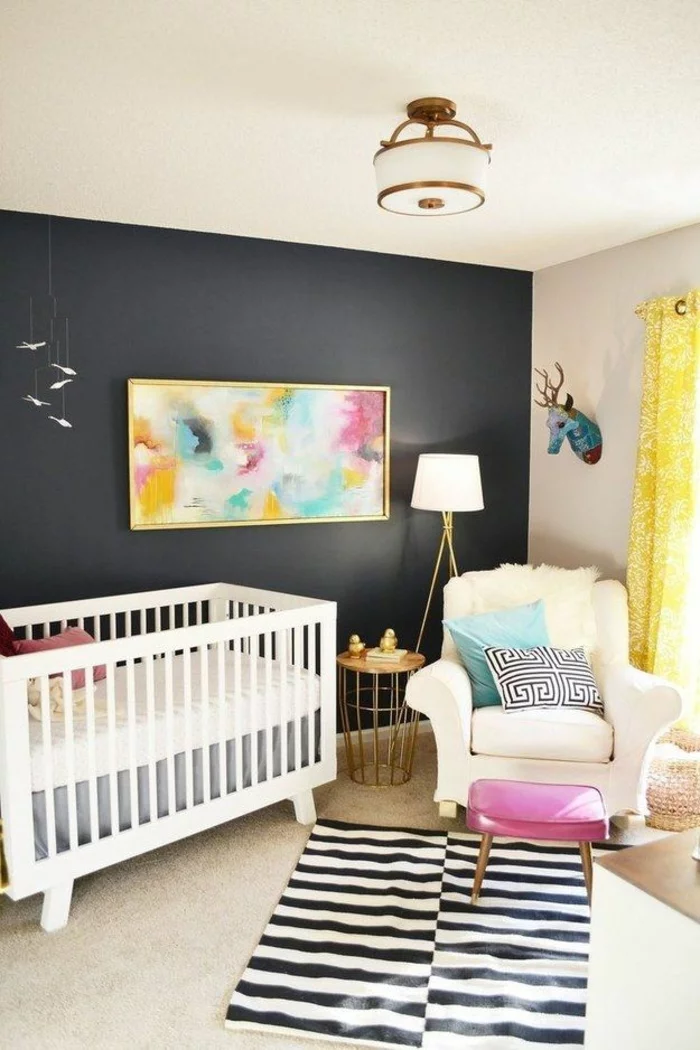 kinderzimmer wandfarbe babyzimmer gestalten akzentwand in schwarz