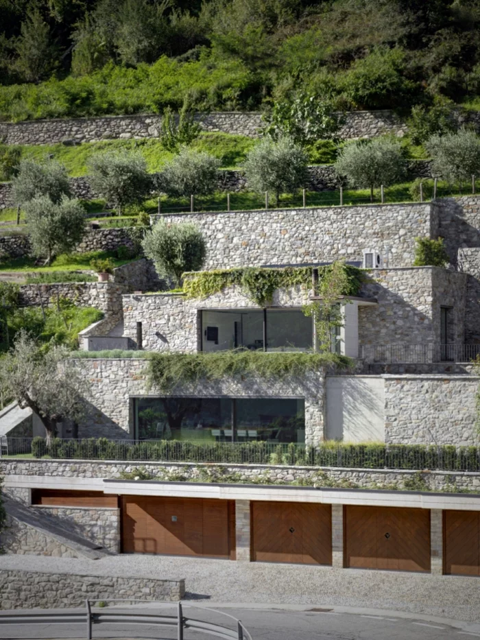 traumhaus nachhaltige architektur steinwände terrassenbau