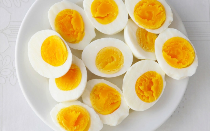 Gesunde Ernährung für Kinder gekochte eier