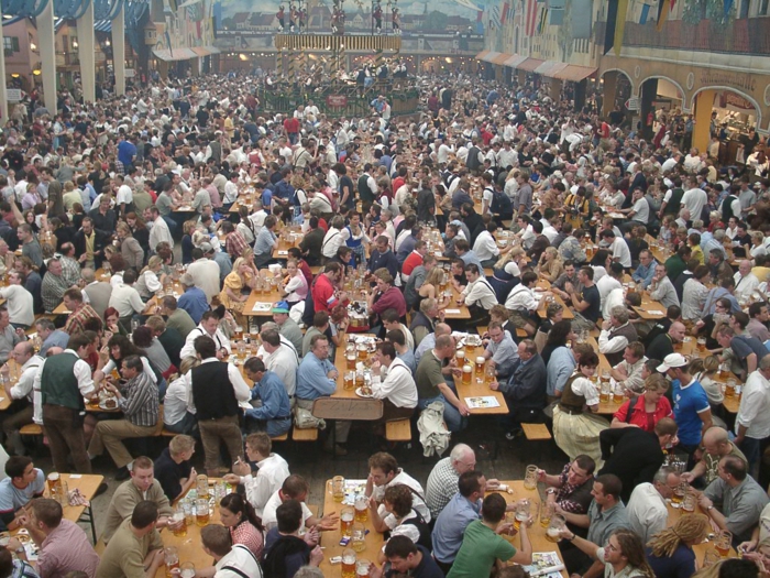 Oktoberfest München fetlich feiern