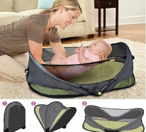 Reisebett- eine tolle Lösung, wenn Sie mit Ihrem Baby unterwegs sind