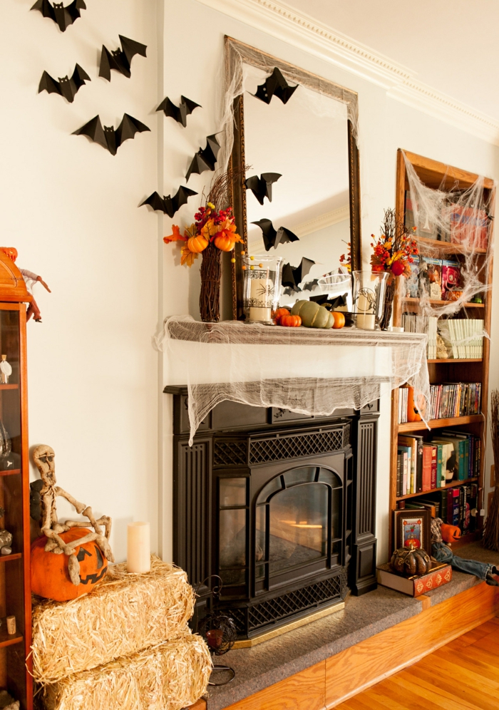 halloween deko fledermäuse wohnzimmer dekorieren kamin