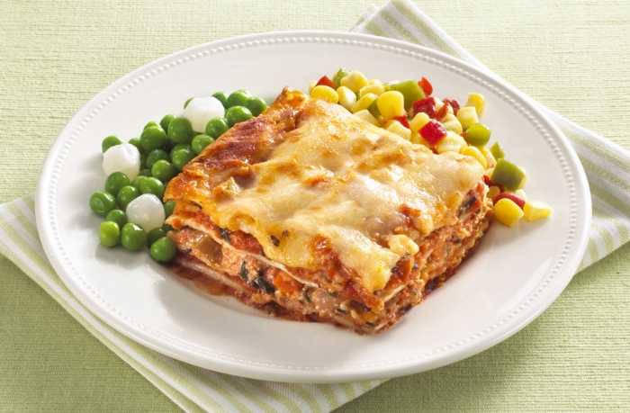 lasagne rezept vegane ernährung gedunstete erbsen mais