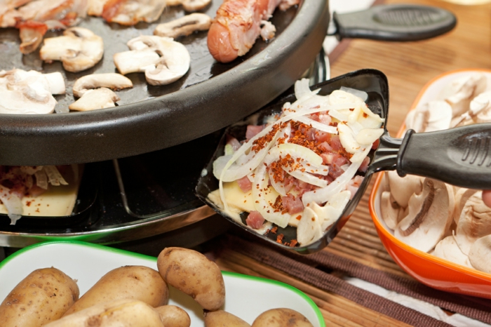 raclette rezepte runde grillplatte fleisch pilze