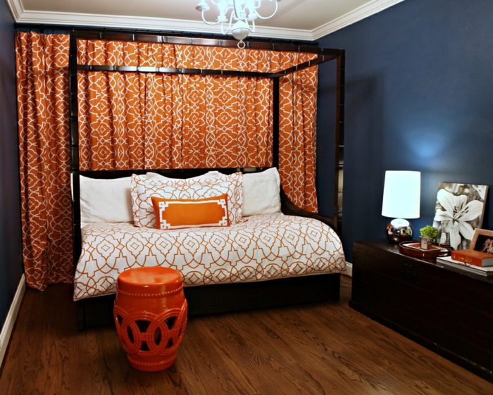 schlafzimmer einrichtungsideen gästezimmer gestalten schöne muster orange akzente