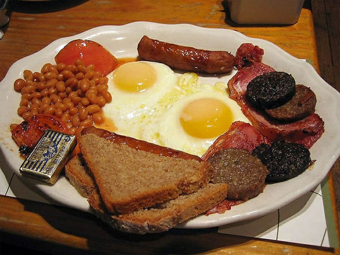 Frühstücksideen britisch Frühstück im Bett