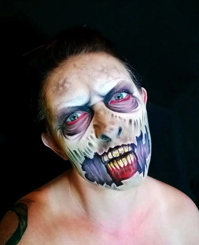 Halloween Make up ideen Nikki Shelley zombie schminken