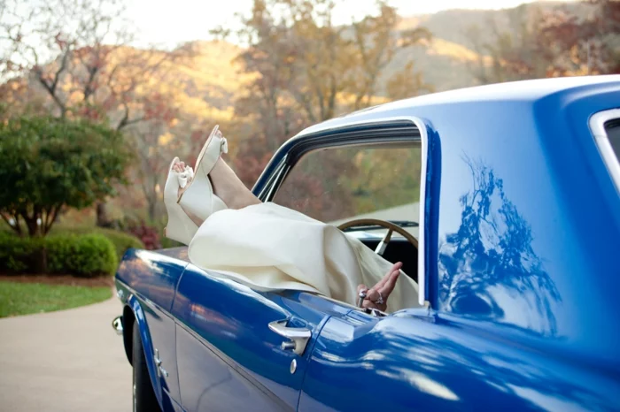 Hochzeit planen brauch etwas blaues auto