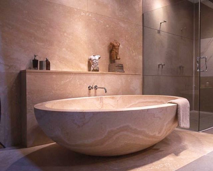 badeinrichtung japanischer stil minimalismus marmor glastüren