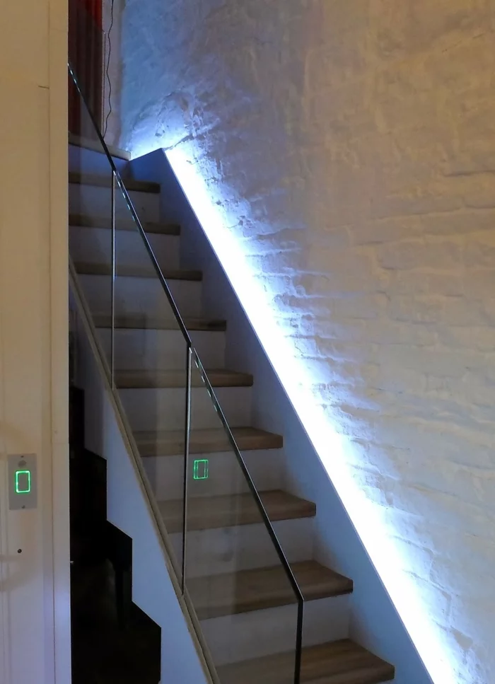 beleuchtung treppenhaus innentreppe innendesign ideen