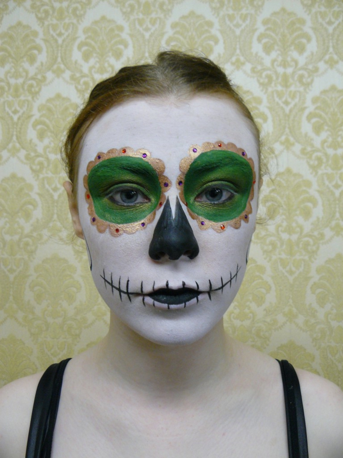 halloween schminke ideen damen schminktipps grüne augenschminke