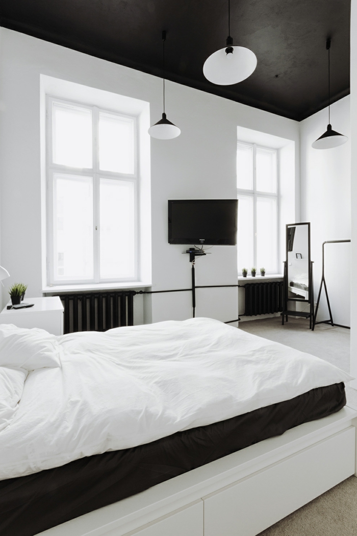 ideen schlafzimmer weiße wandfarbe schwarze decke pendelleuchten