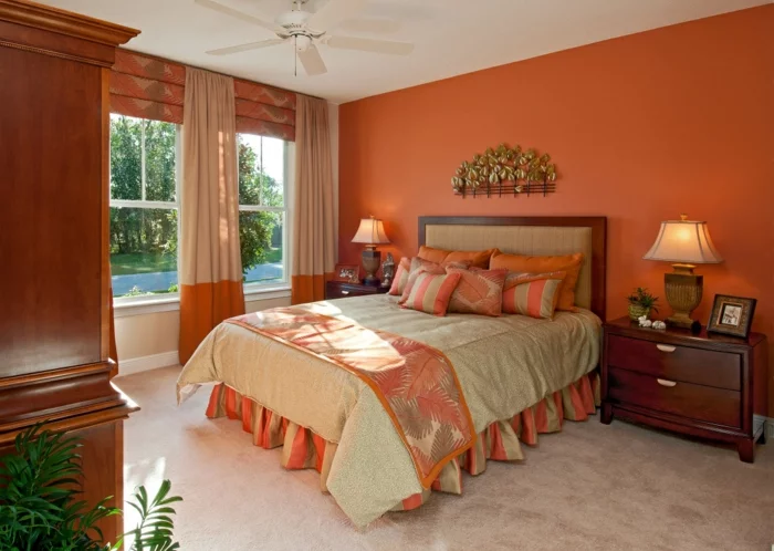 innendesign herbst naturfarbtöne orangenfarbige wände schlafzimmer