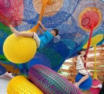„Woods of Net“ – ein Kinderspielplatz aus Strickwaren