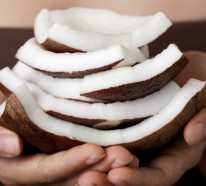 Kokosöl Wirkung: Bekämpfen Sie den Zahnbelag mit Kokosnussöl