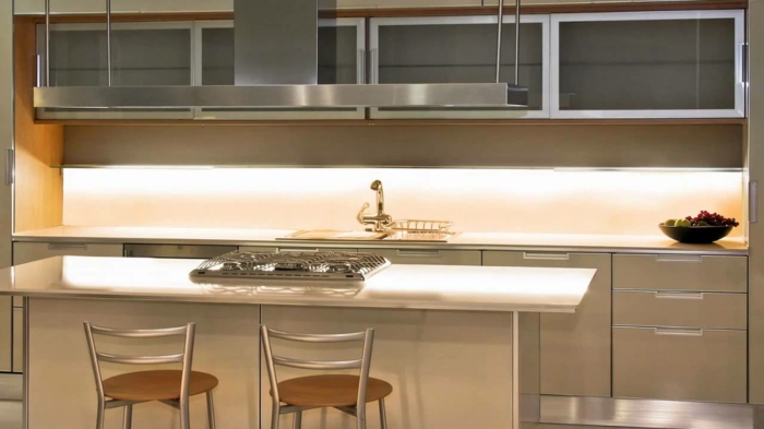 led küchenbeleuchtung led leisten küchenrückwand beleuchten