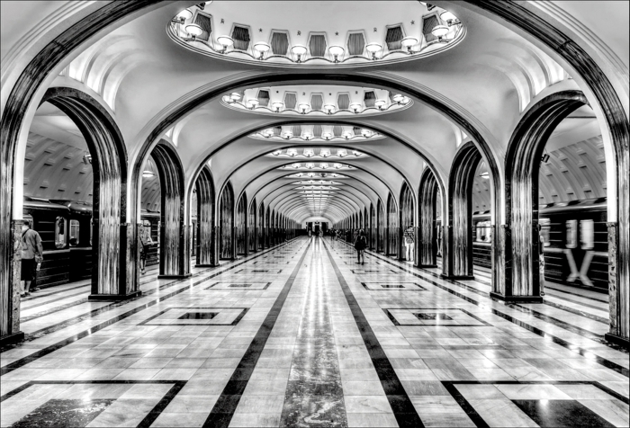 Metro Moskau eine der schönsten UBahnen der Welt