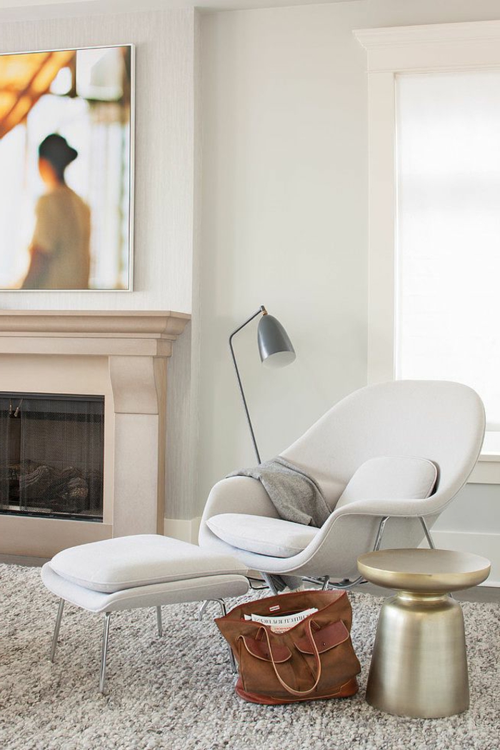 moderne sessel weißes design hocker wohnzimmer kamin