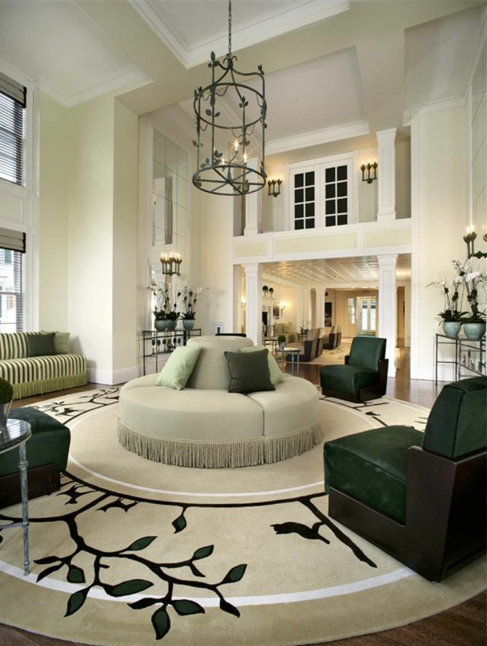 runde teppiche wohnzimmer elegant leuchter ausgefallenes sofa