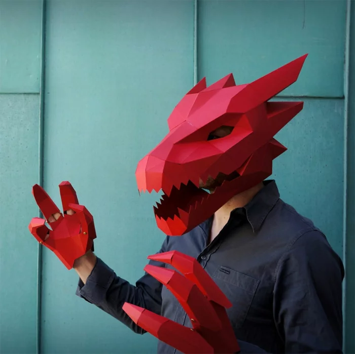 schreckliche Tiermasken basteln Dragon Maske aus rotem Papier zu Halloween selber machen