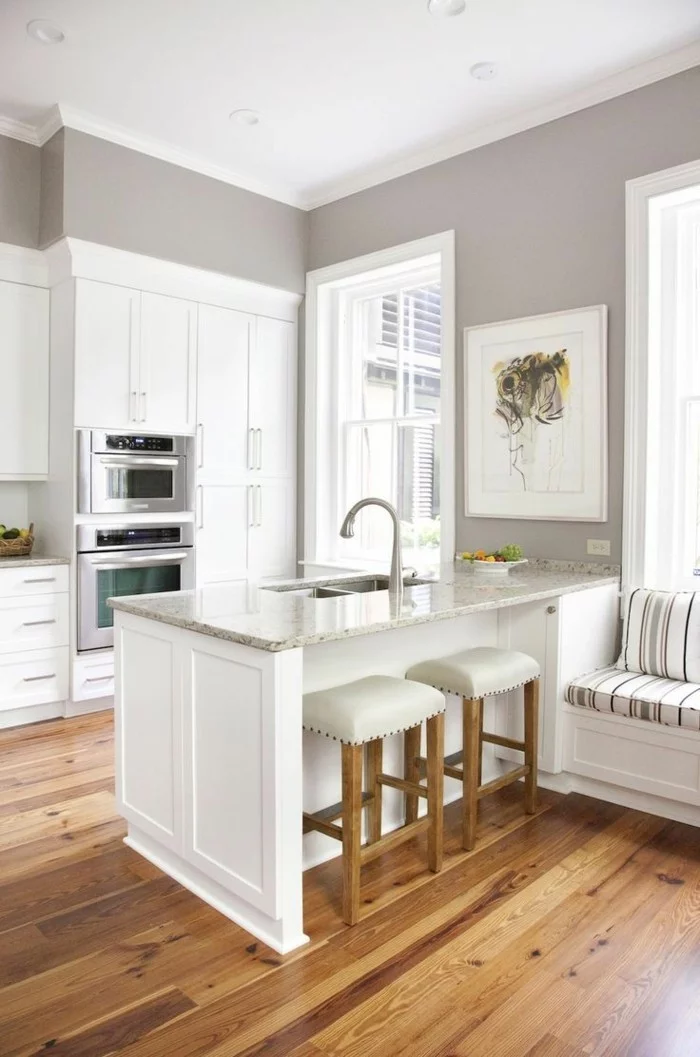 wandgestaltung küche graue wände und weiße küchenmöbel