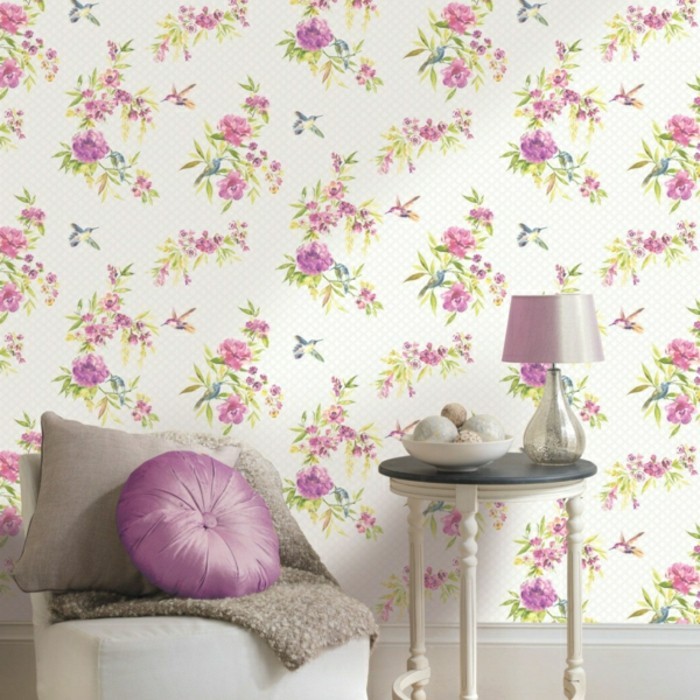 wohnzimmer tapeten ideen florale muster im shabby chic stil