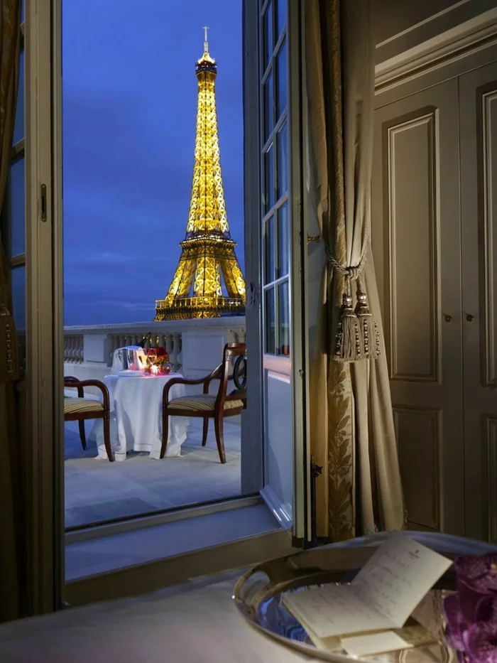 zimmer dekorieren ausblick eifelturm paris