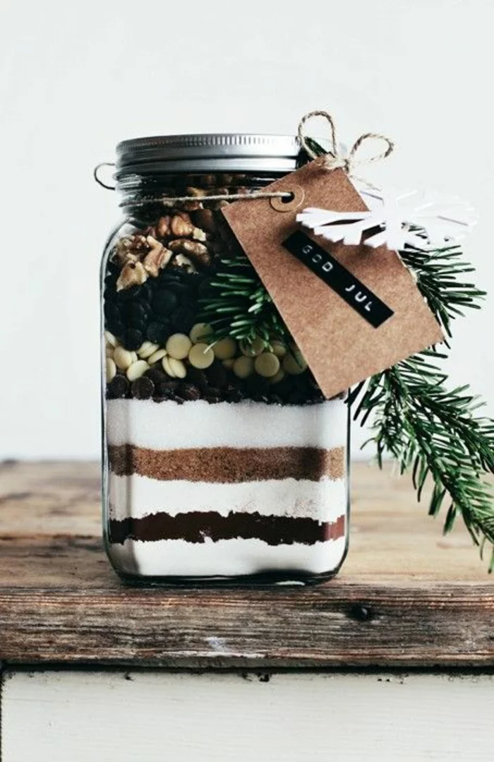 Weihnachtsgeschenke selber basteln Ideen persönliche Geschenke Glas mit Zucker und Süßigkeiten füllen