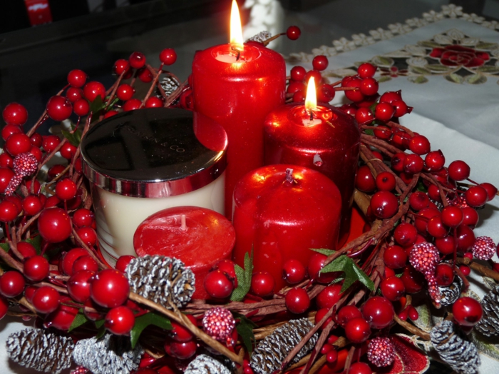 adventskranz bedeutung rote kerzen dekoideen weihnachten