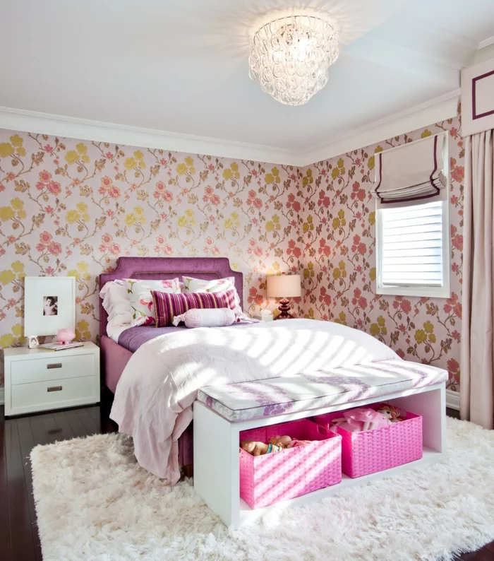 einrichtungsideen schlafzimmer weiblich frische wandgestaltung florale tapete teppich