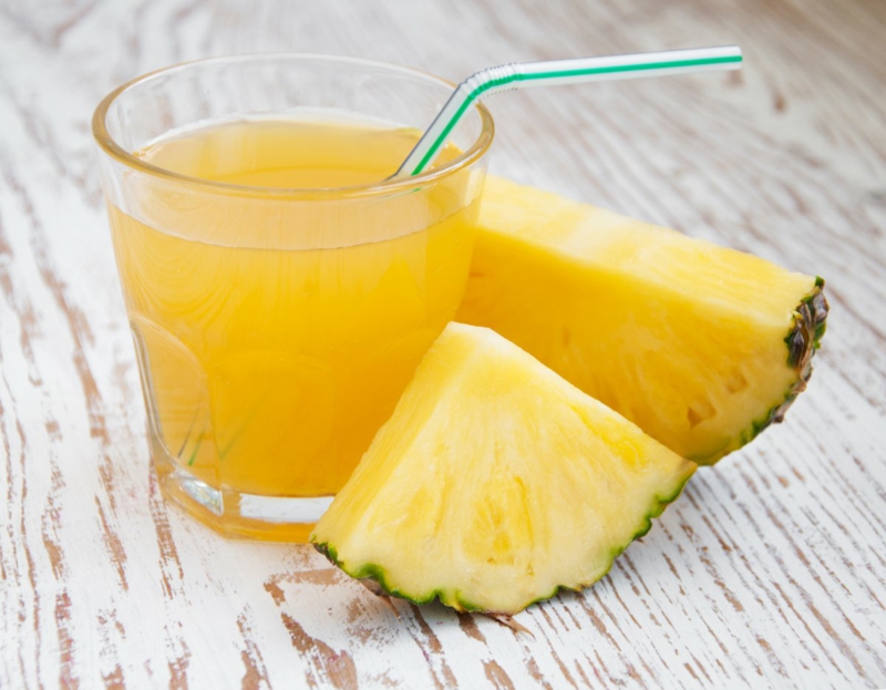 gesunde lebensmittel Ernährung umstellen Ananas Saft