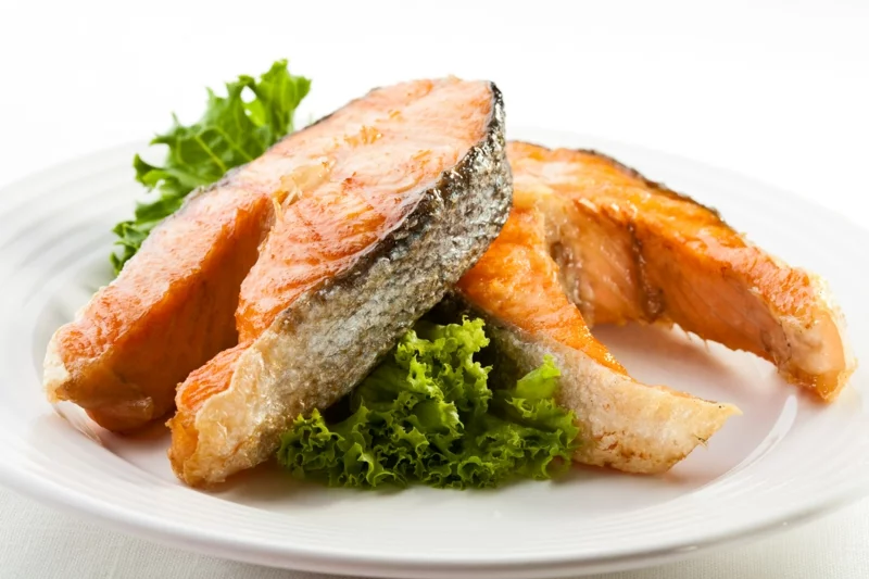 gesundes Leben Frauen gesunde Lebensmittel leckere Fischgerichte