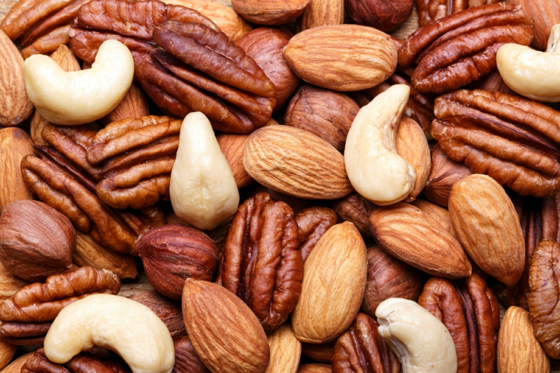 gesundes leben für frauen über 50 Ernährung umstellen Nüsse