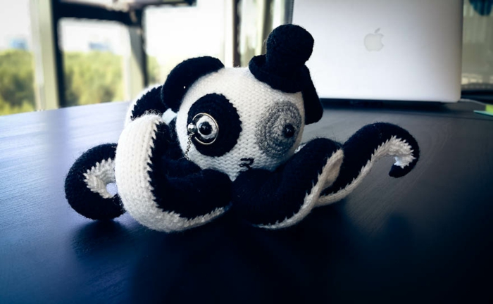 häkeln lernen strickarbeit panda oktopus schwarz weiß