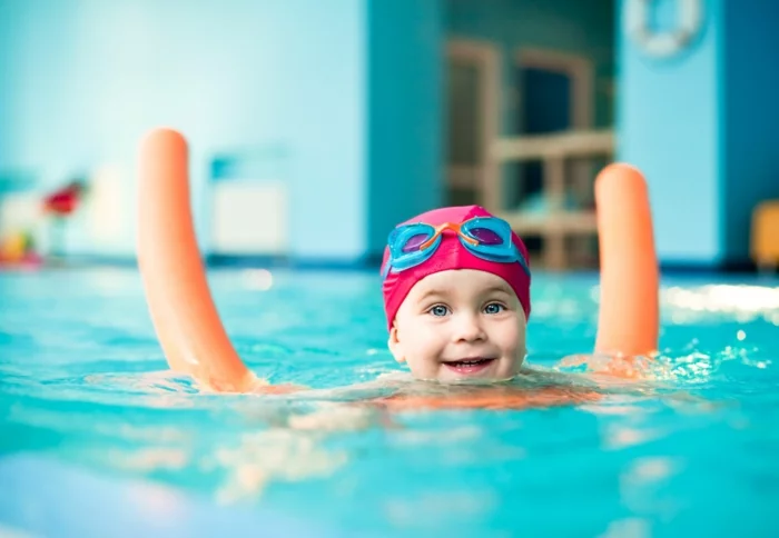 kindersport kleinkinder schwimmen eltern lifestyle