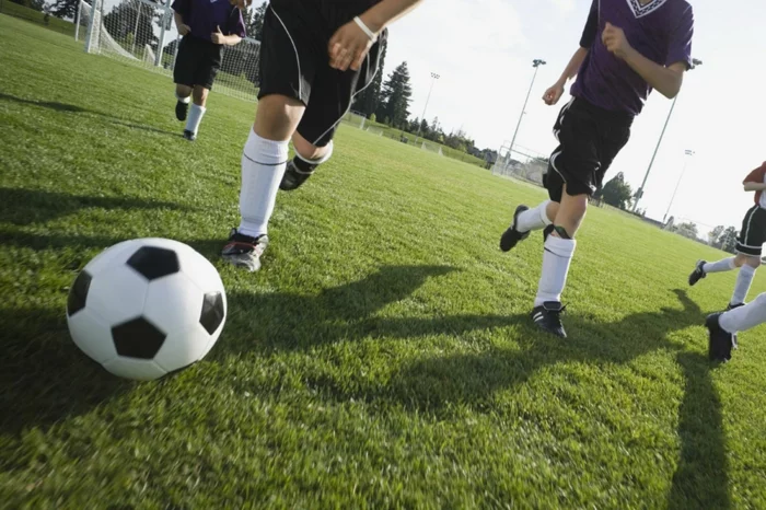 sportarten für kinder jungen passenden sport auswählen fußball