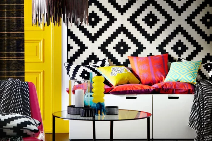 Raumgestaltung Ideen farbige Wohnzimmer Möbel Muster