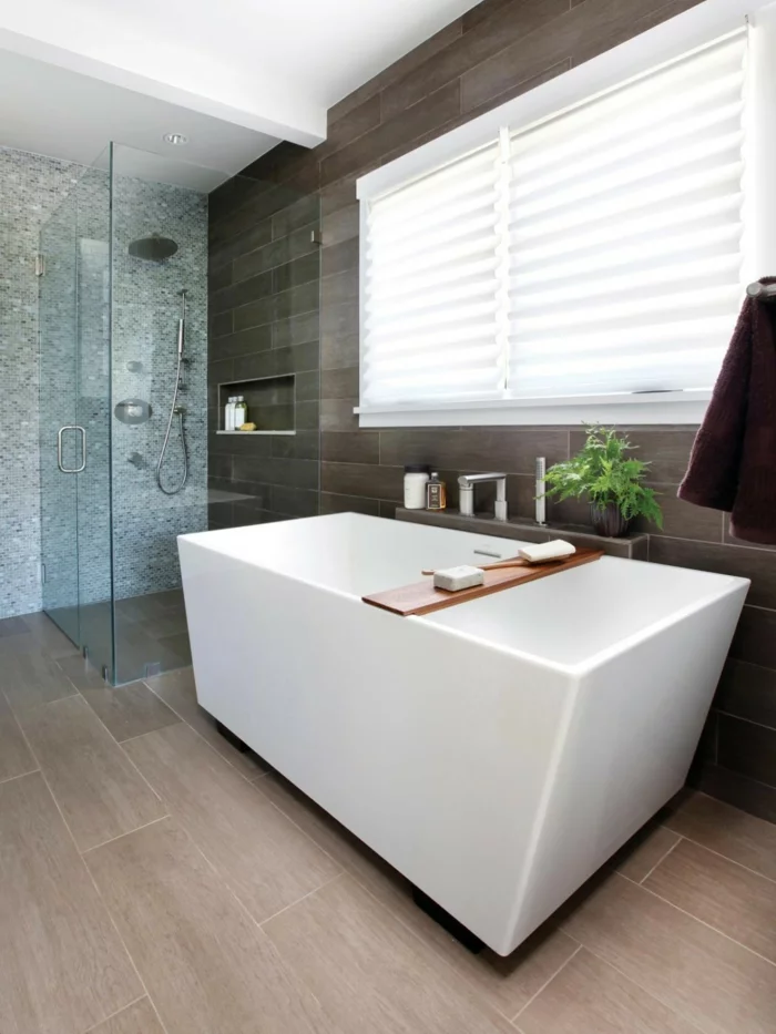 badeinrichtung moderne badewanne dusche pflanze fenster