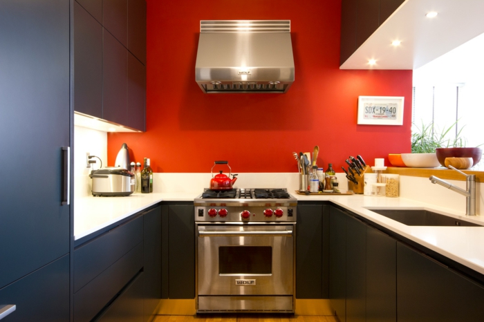 einrichtungsideen küche gestalten farbige wände graue küchenschränke