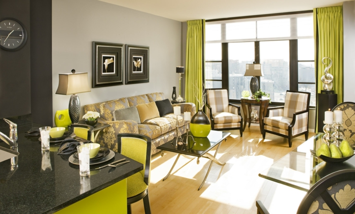 farbgestaltung wohnzimmer helle wände schicke wohnzimmermöbel grüne akzente